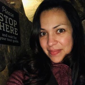 Meet your Posher, Ana